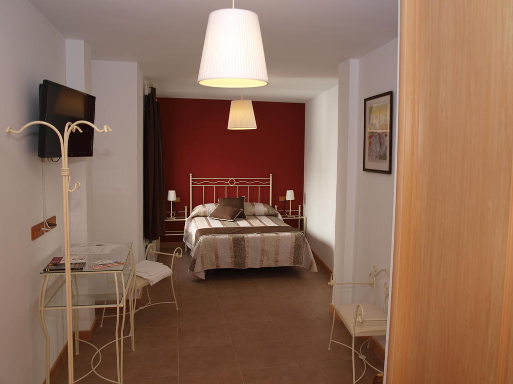 Hostal La Ribera Del Jucar Cuenca  Ngoại thất bức ảnh