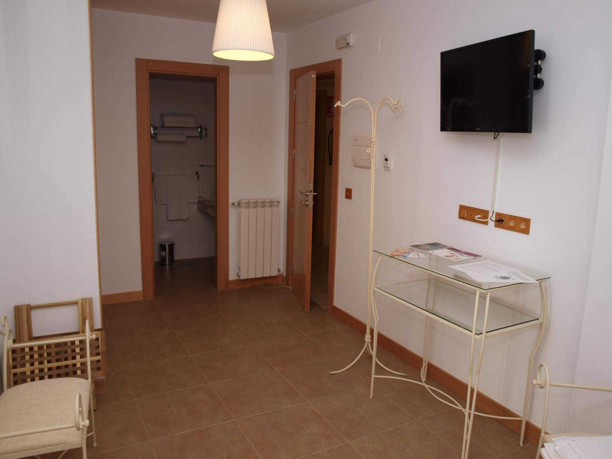 Hostal La Ribera Del Jucar Cuenca  Ngoại thất bức ảnh