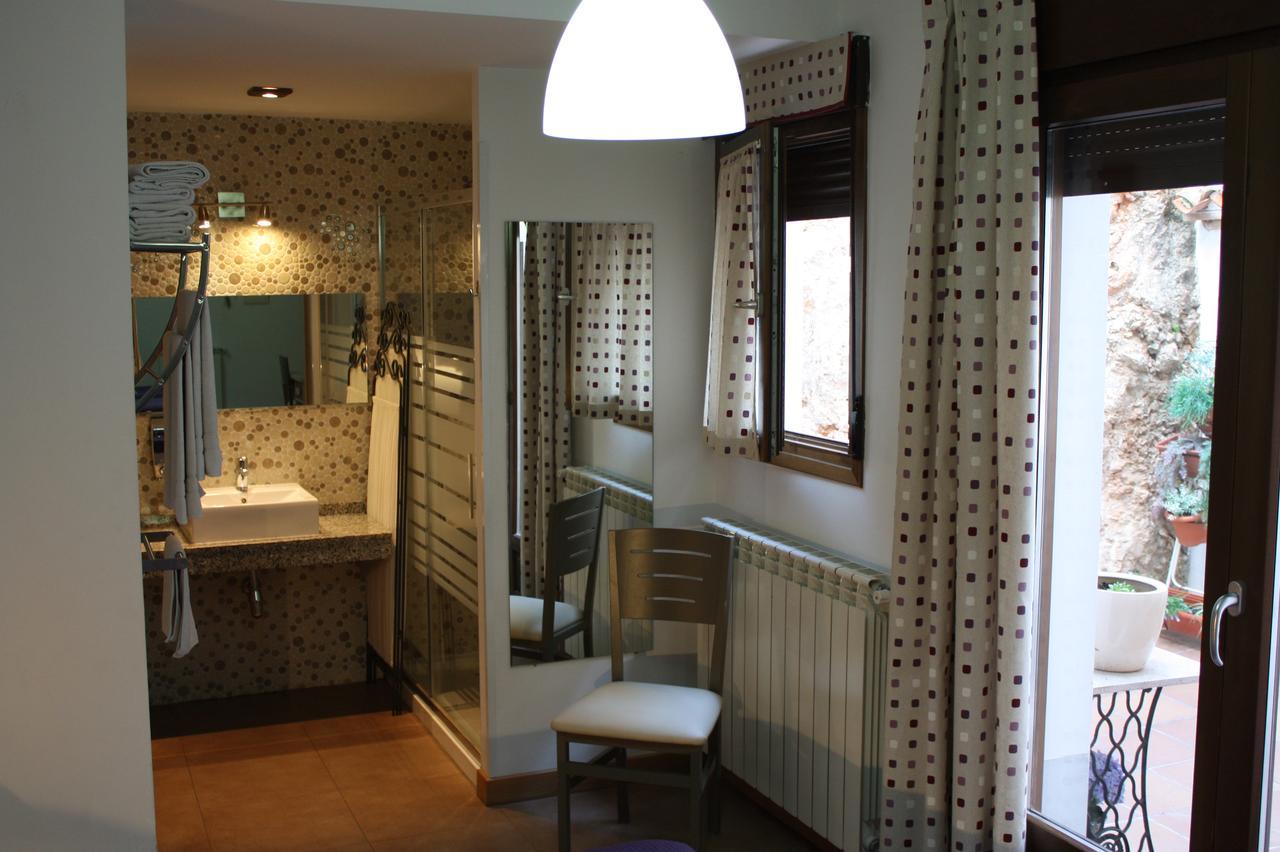 Hostal La Ribera Del Jucar Cuenca  Ngoại thất bức ảnh